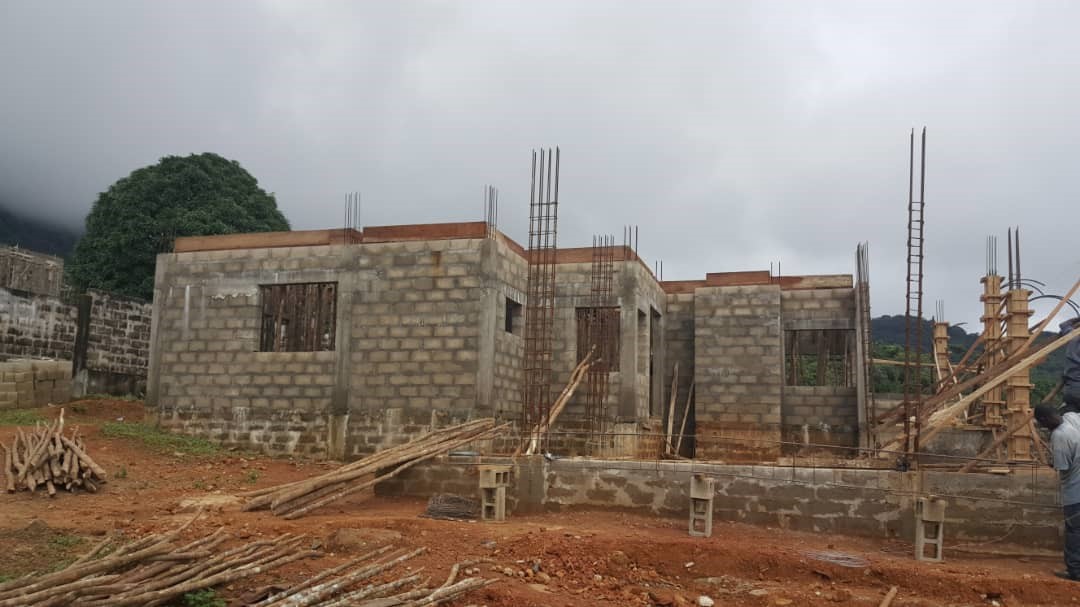 Construction of a luxury resident at Mile Thirteen (13)